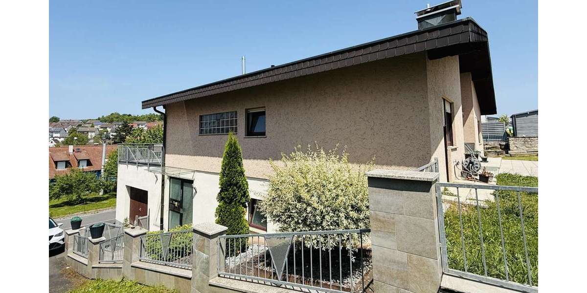 Einfamilienhaus Lauda-Königshofen Königshofen - 8 Zimmer, 250 m&sup2;, 445.000&euro; | Angebot:26856545