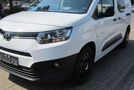 Toyota Proace City 163.200 km 11.990 &euro; Köln 51105