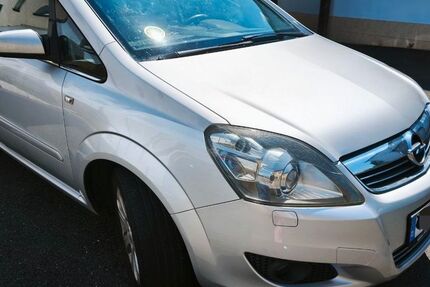 Opel Zafira 268.000 km 2.799 &euro; Hof 95030