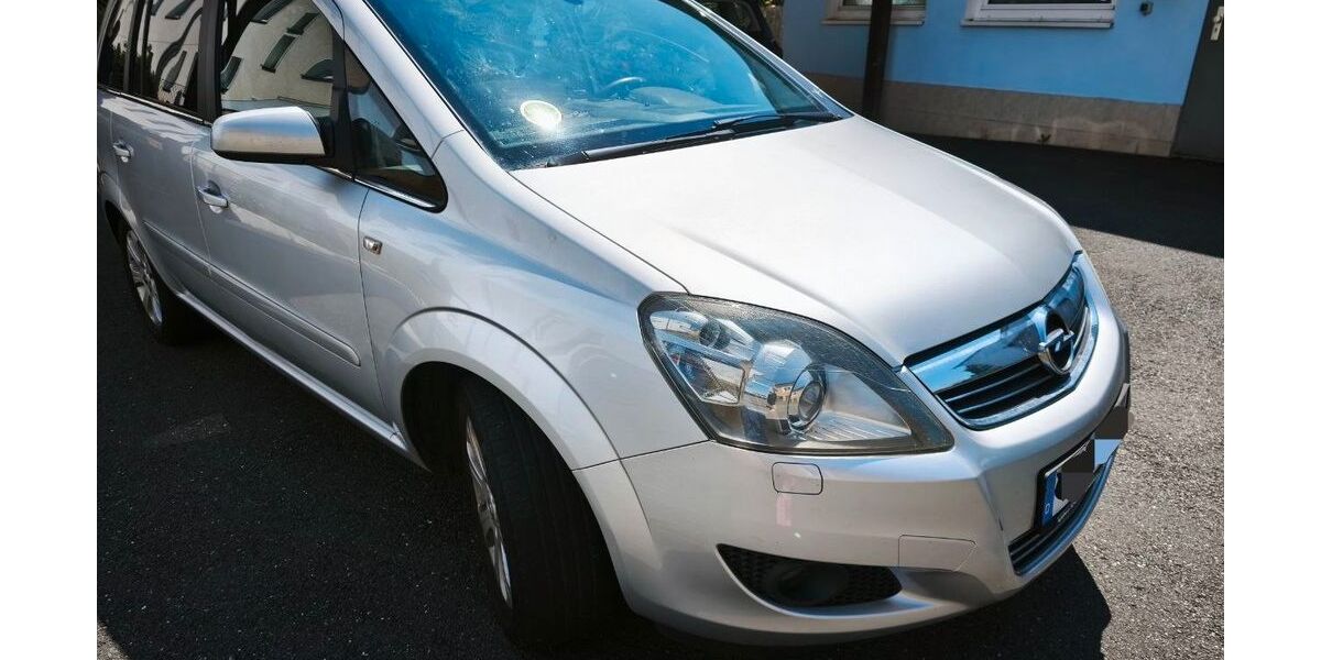 Opel Zafira 268.000 km 2.799 &euro; Hof 95030