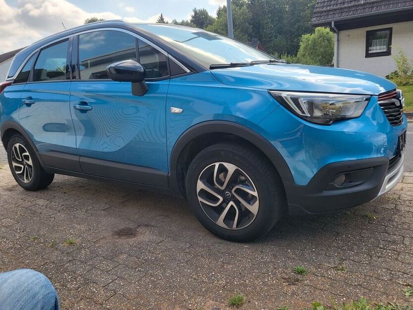 Crossland (X)