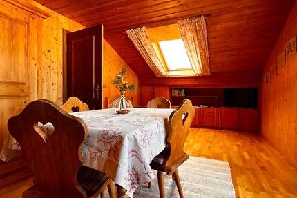 2 Zimmer Dachgeschoßwohnung mit Balkon