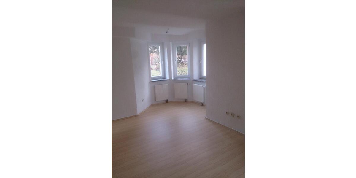 Villa Kaulsdorf - 9 Zimmer, 306 m&sup2;, 279.000&euro; | Angebot:26427342