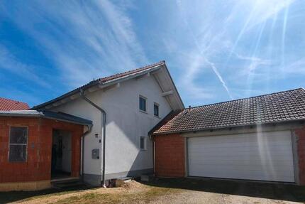 Haus Osterhofen - 6 Zimmer, 145 m&sup2;, 449.000&euro; | Angebot:26317025