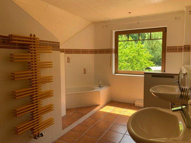 Einfamilienhaus Uetze - 7 Zimmer, 225 m&sup2;, 640.000&euro; | Angebot:26807108