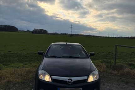 Opel Tigra 142.211 km 2.599 &euro; Hamm 59065