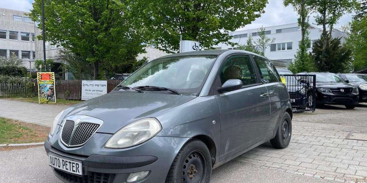 Lancia Ypsilon 192.600 km 2.400 &euro; Riemerling 85521