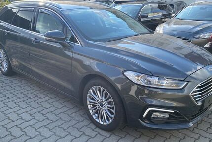 Ford Mondeo 141.380 km 11.990 &euro; Zwickau 08058