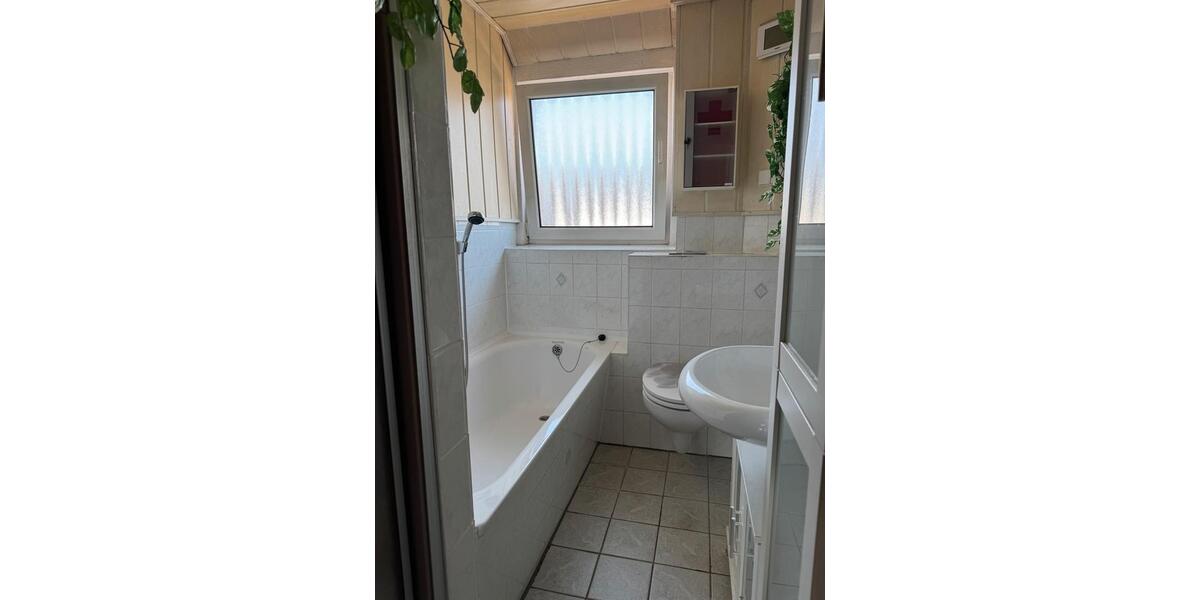 Einfamilienhaus Ahnsen - 8 Zimmer, 210 m&sup2;, 245.000&euro; | Angebot:25404404