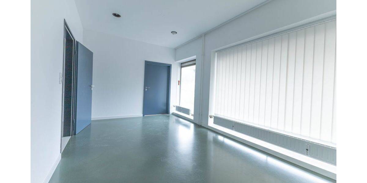 Gewerbeobjekt Heide - 8 Zimmer, 300 m&sup2;, 2.500&euro; | Angebot:26886401
