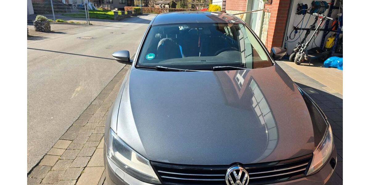 VW Jetta 182.000 km 4.000 &euro; Lippstadt 59556
