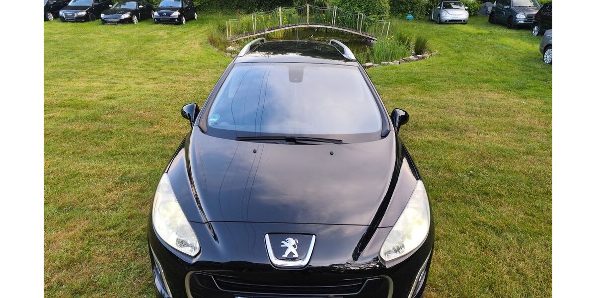 Peugeot 308 157.426 km 3.890 &euro; Hatten 26209