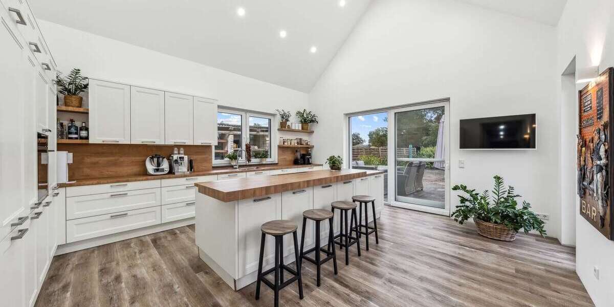 Haus zum Kaufen in Neutrebbin 395.000 € 194 m² 6 zimmer