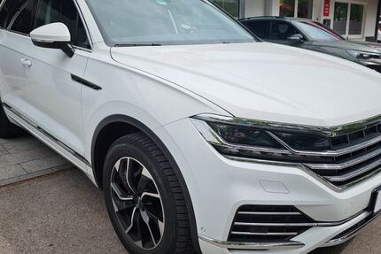 VW Touareg 148.000 km 32.990 &euro; Fürstenfeldbruck 82256