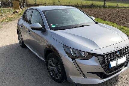 Peugeot e-208 66.000 km 12.850 &euro; Lautertal 64686