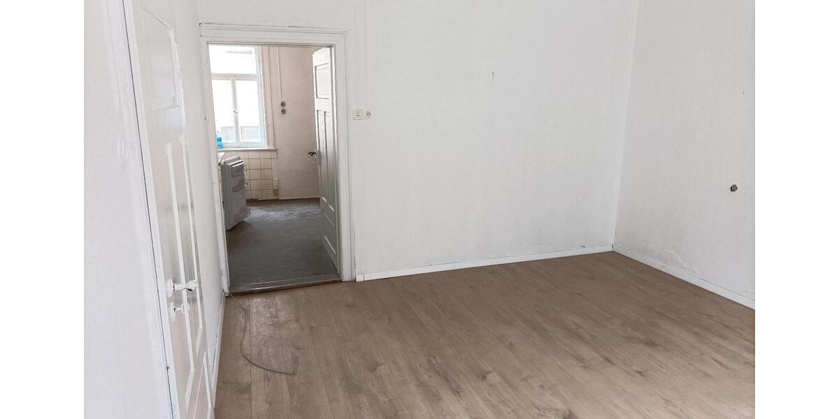 Mehrfamilienhaus, Wohnhaus Weida - 6 Zimmer, 150 m&sup2;, 53.000&euro; | Angebot:25903240