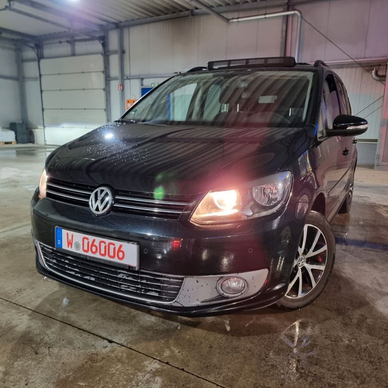 VW Touran 172.500 km 6.199 € Wuppertal 42327