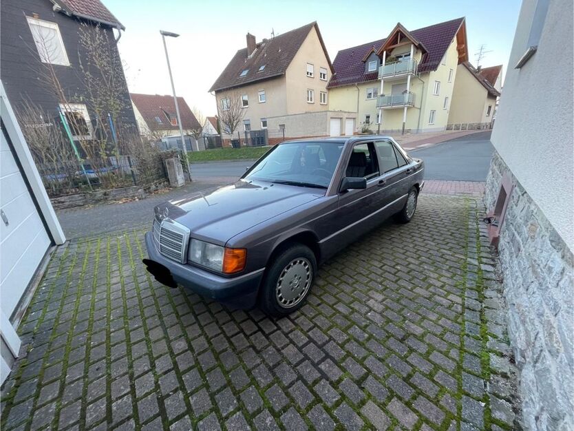 Mercedes-Benz 190 225.000 km 9.500 € Bad Homburg 61348