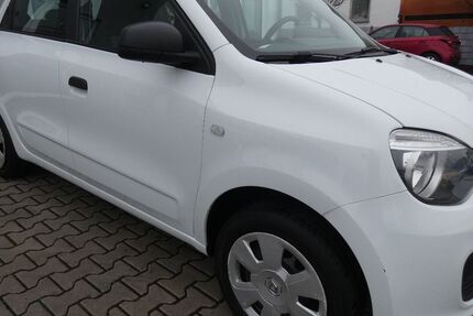 Renault Twingo 66.953 km 6.099 &euro; Mainz 55120