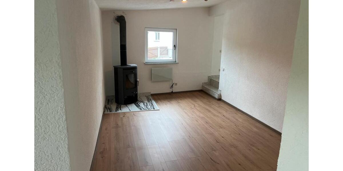 Einfamilienhaus Hohenroda - 3 Zimmer, 81 m&sup2;, 750&euro; | Angebot:26276271