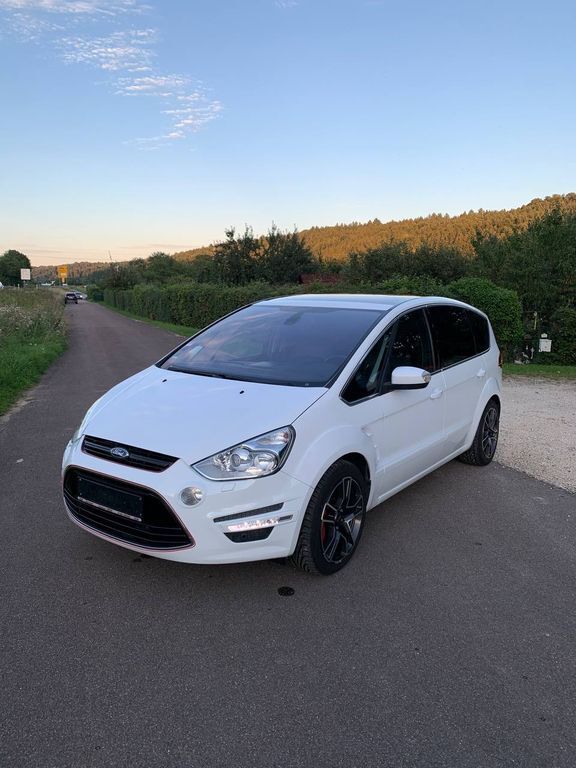 S-Max