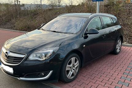 Opel Insignia 153.500 km 8.900 &euro; Wiesbaden 65189