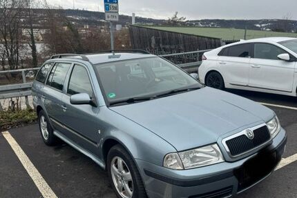 Skoda Octavia 281.200 km 1.850 &euro; Würzburg 97080