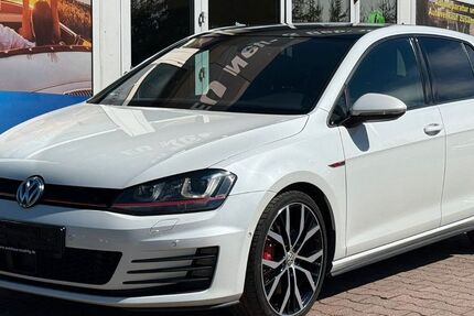 VW Golf 121.848 km 18.700 &euro; Zwickau 08056