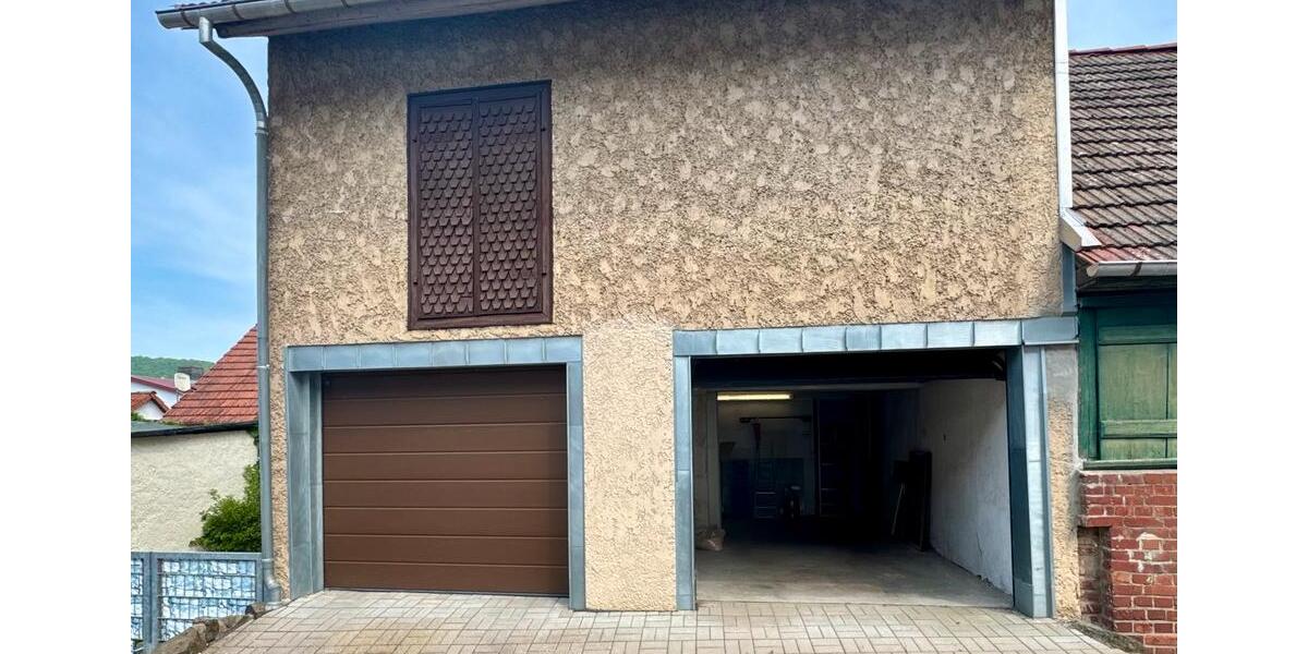 Reihenhaus Kaltennordheim - 6 Zimmer, 135 m&sup2;, 95.000&euro; | Angebot:26718456
