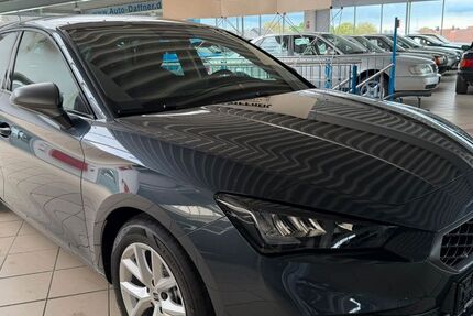 Seat Leon 2.780 km 28.790 &euro; Batzhausen 92358