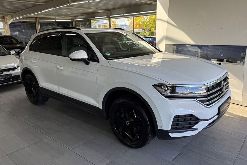 VW Touareg 50.000 km 50.790 € Braunschweig 38116