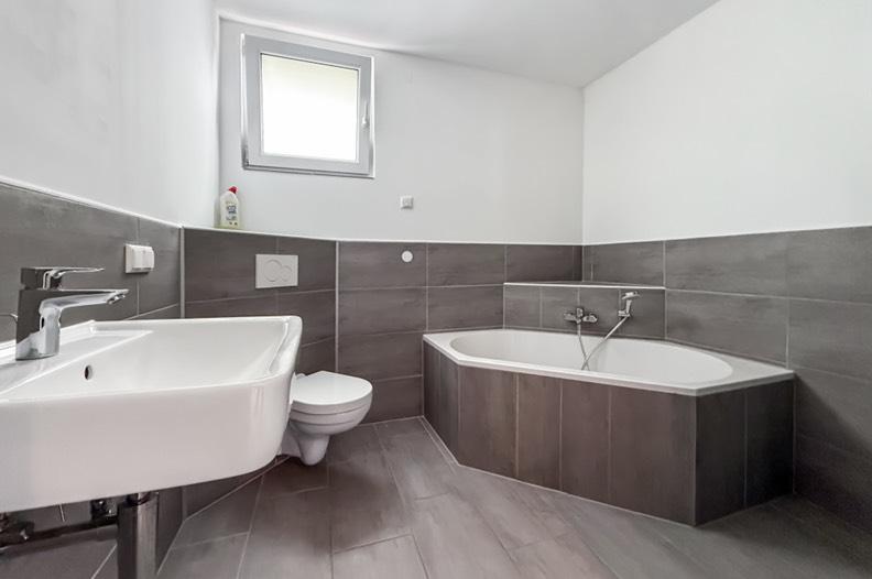 Erdgeschoßwohnung Kaufungen - 3 Zimmer, 87 m&sup2;, 1.000&euro; | Angebot:26393171