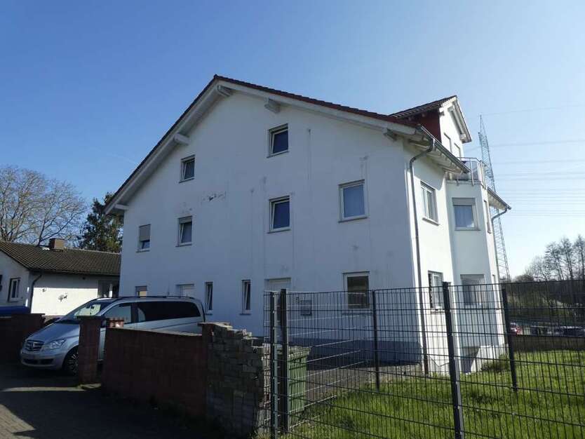 Haus zum Mieten in Linden 2.500 € 211 m² 7 zimmer