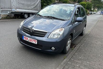 Toyota Corolla Verso 132.000 km 2.999 &euro; Wertheim am Main 97877