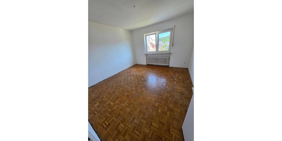 Etagenwohnung Bad Staffelstein - 3 Zimmer, 95 m&sup2;, 780&euro; | Angebot:26379776