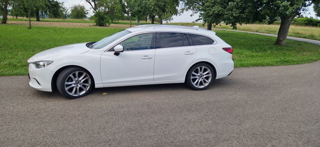 Mazda 6 232.600 km 5.900 &euro; Reutlingen 72768