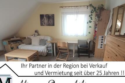 1 Zi. Wohnung im DG (1.OG, auf Wunsch möbliert)