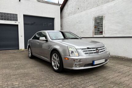Cadillac STS