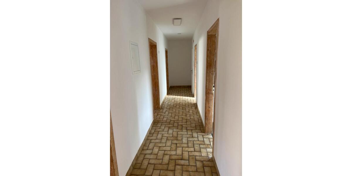 Etagenwohnung Hagen Hohenlimburg - 4 Zimmer, 82 m&sup2;, 1.150&euro; | Angebot:26001677