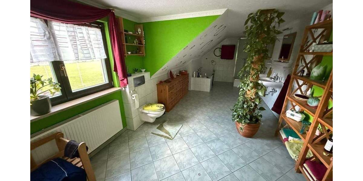 Einfamilienhaus Weißenfels Wengelsdorf - 8 Zimmer, 250 m&sup2;, 435.000&euro; | Angebot:25818951