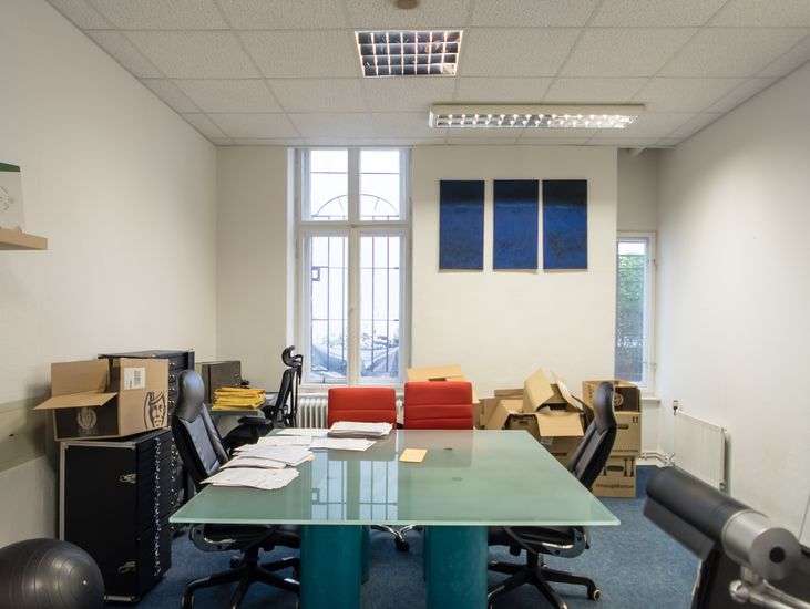 Einzelhandel in Berlin 2.300 € 131.03 m²
