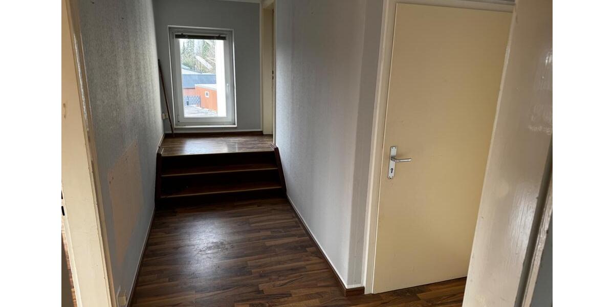Etagenwohnung Rosengarten - 3 Zimmer, 72 m&sup2;, 700&euro; | Angebot:25719874
