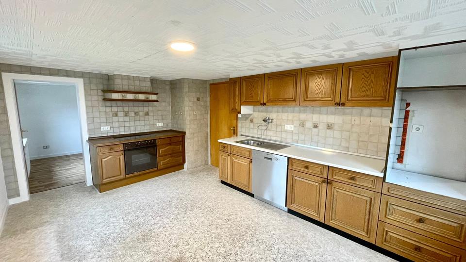 Charmante Doppelhaushälfte mit 4 Zimmern, Küche und kleinem Garten! 4 zimmer