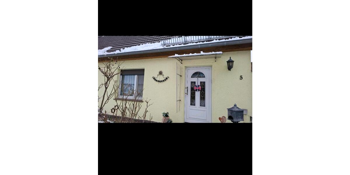 Doppelhaushälfte Bismark (Altmark) - 4 Zimmer, 75 m&sup2;, 99.999&euro; | Angebot:24703928