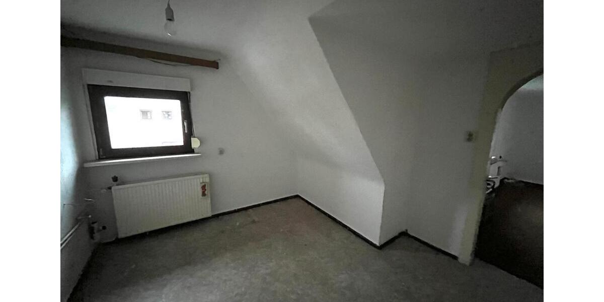 Doppelhaushälfte Eisenach - 6 Zimmer, 90 m&sup2;, 133.800&euro; | Angebot:26610933