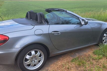 Mercedes-Benz SLK 200 76.000 km 15.900 &euro; Dudenhofen 67373