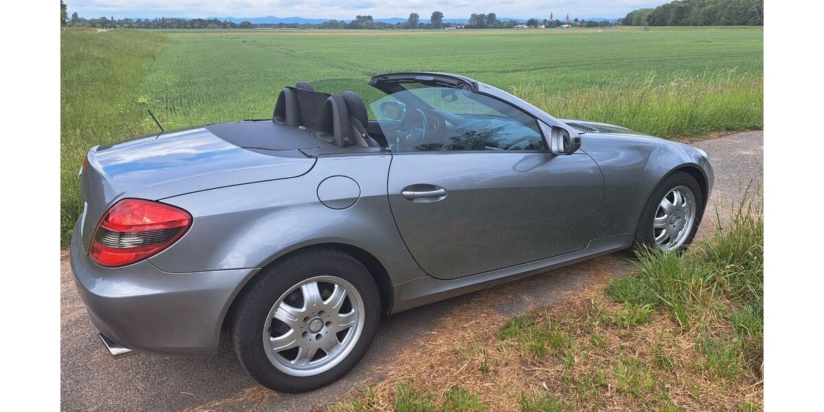 Mercedes-Benz SLK 200 76.000 km 15.900 &euro; Dudenhofen 67373