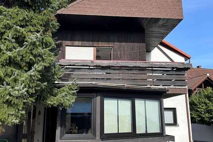 Haus Dettenheim - 7 Zimmer, 145 m&sup2;, 295.000&euro; | Angebot:25831439