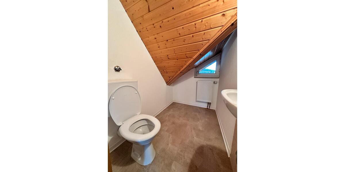 Dachgeschoßwohnung Tuttlingen - 2 Zimmer, 68 m&sup2;, 760&euro; | Angebot:26415274