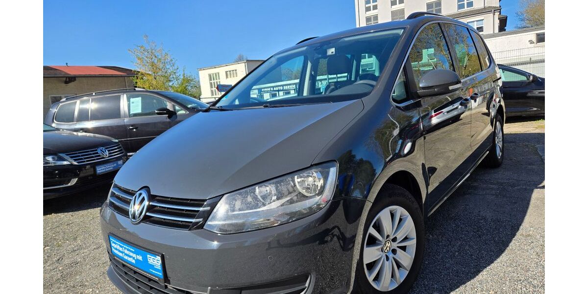 VW Sharan 168.000 km 8.800 &euro; Dresden 01067